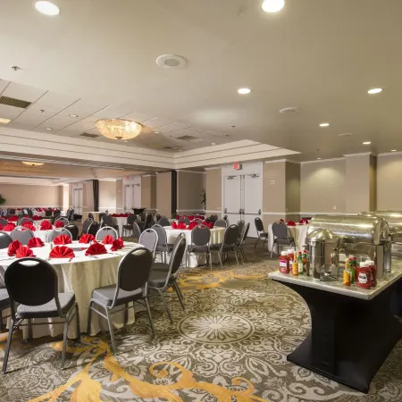 Embassy Suites by Hilton Newark Wilmington South
