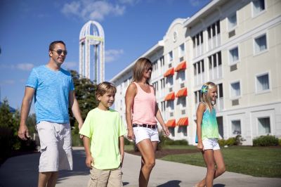 Hotel Exterior Cedar Point Hotel Breakers Photo