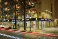Oroel Hotel & Spa فنادق في La Jacetania