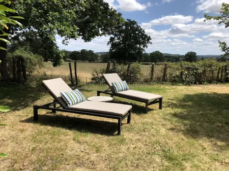 Zone Bleue Отели в г. Над