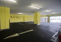 Hotel City - parking