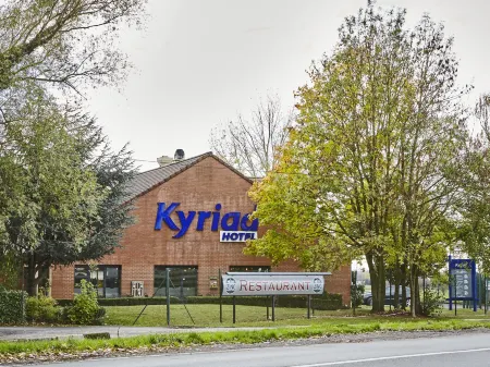 Kyriad Lille Est - Hem Отели в г. Ланнуа