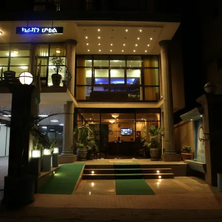 Caravan Hotel