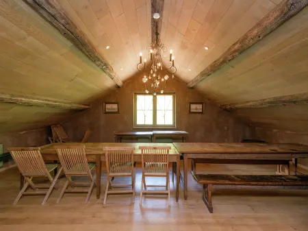 Magnificent Manor in Vresse-Sur-Semois with Sauna