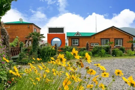 Pado Hyanggi Pension Отели рядом с достопримечательностью «Hallyeohaesang National Park»