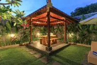 빌라 린다 2 사누르 호텔