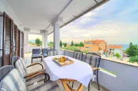 Apartments Loncar