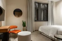 DeGrassi Boutique Garni Hotel Izola فنادق في Jagodje