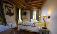 Hostellerie de la Tour d'Auxois Các khách sạn ở Saint-Agnan
