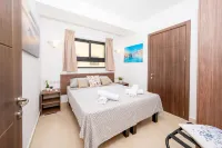 Islet Seafront Apartment Corner Terrace