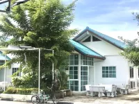 Marshal Resort