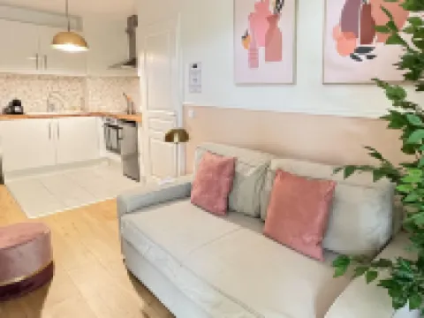 123Home- Garden & Spa Hoteles en Serris