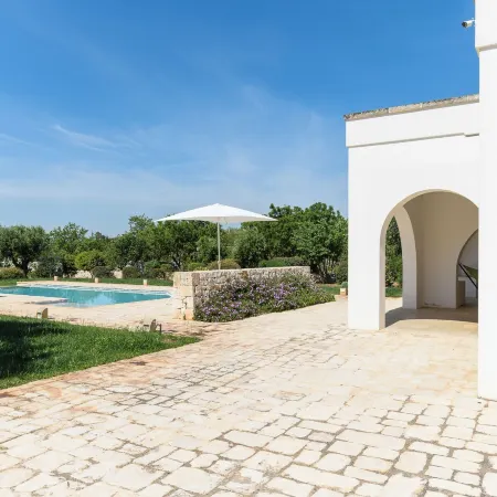 Charme Ostunese Con Piscina by Wonderful Italy