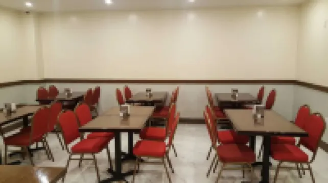 โรงแรมควีนส์ โรงแรมในนิวยอร์ก