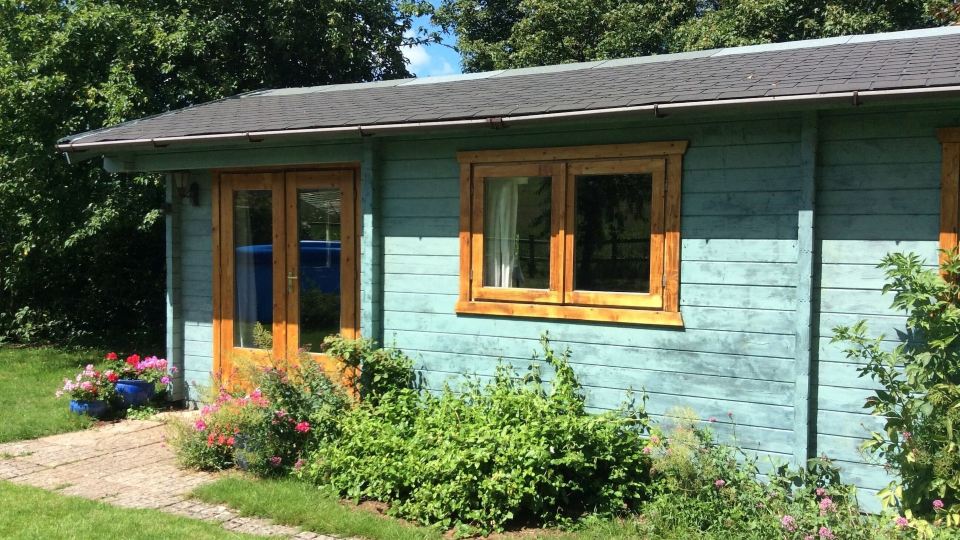 Sleeps2- FreeWiFi - WalkersParadise - South Facing