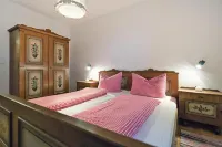 Apartment in Neuschonau with parking space Hôtels à proximité de : Baumwipfelpfad Bayerischer Wald