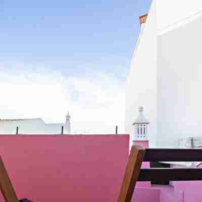 Pink House in Faro with 3 Bedrooms and 3 Bathrooms Others