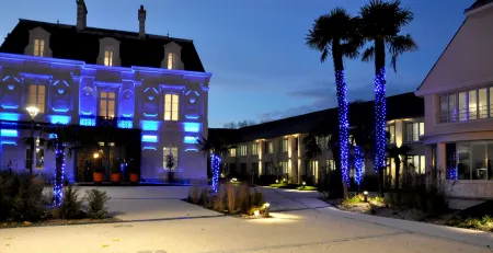 Les 3 Lieux - Hôtel, Restaurant, Espace Sensoriel Отели в г. Сулен-Сюр-Обанс