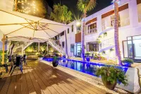 Villa Hanh Phuc Bai Chay - Pools