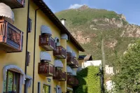 Crabun Hotel Hotels in Bard