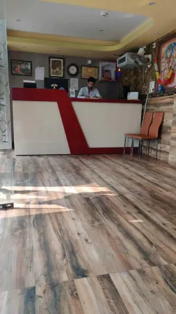 Hotel Mahal and Restaurant