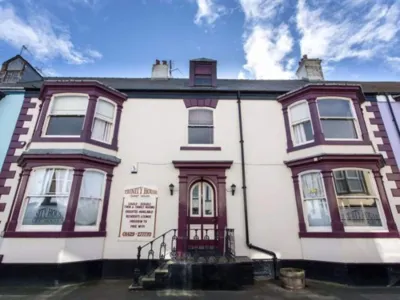 Trinity Guest House Hotel di 
