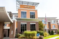 Cambria Hotel Traverse City Hotels in Traverse City