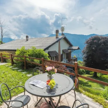 Top Lake View Villetta by Rent All Como