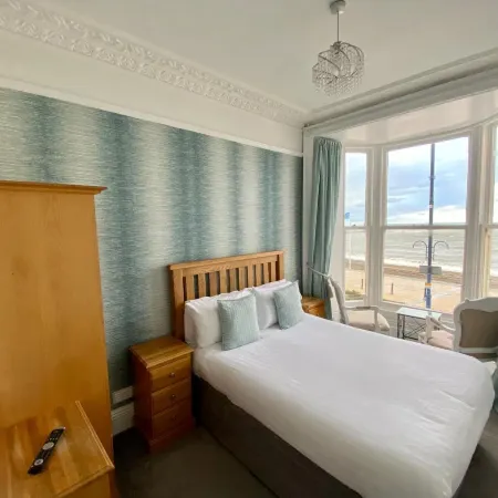 Helmsman Guesthouse