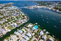 295 Ostego Dr - Gorgeous Bay Front Home 4 Bedroom Home by Redawning