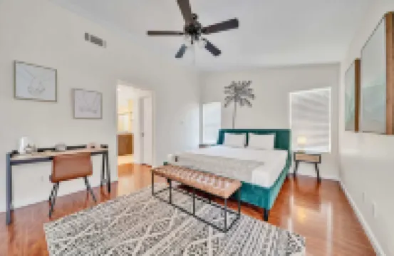 @marbella Lane - 4BR Lavish Castle Retreat