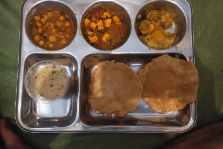 Hotel ved Отели в г. Панигаон Хадер