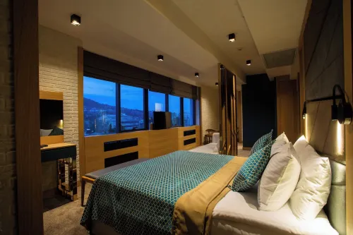 조야나 오텔 창키리 호텔