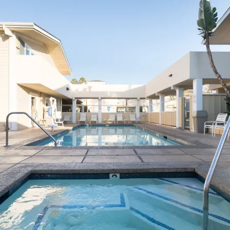 Sandpiper Lodge - Santa Barbara