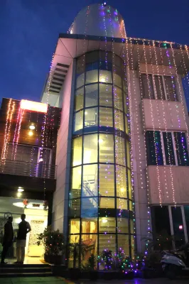 Hotel Haris MG Road Gurugram Hotels near DLF Cyber Hub