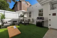 La Jolla Stay w/ Firepit & Walk to Beach Arenas