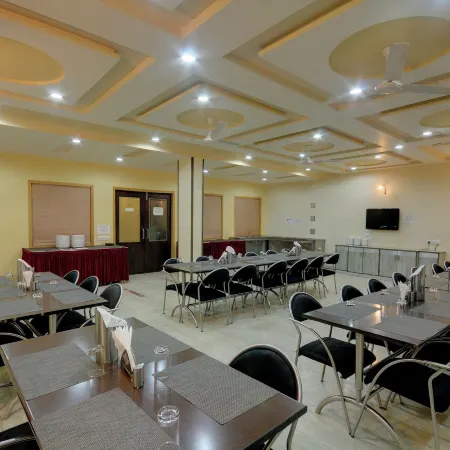 Hotel Kailash International