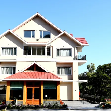 Mastiff Villa Camellia by Othpl