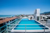 馬勒孔波多諾伏廣場飯店