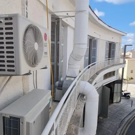 Bee Hostel Paphos