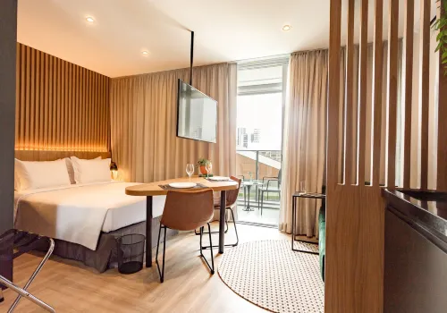 찰리 와이드 피네이로스