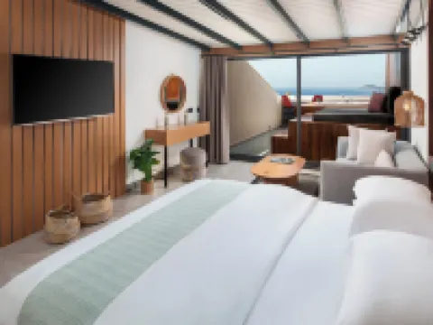 Lupia Suites โรงแรมในคาช