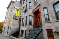 Hotel Casa Bella Hotel dekat McGill University