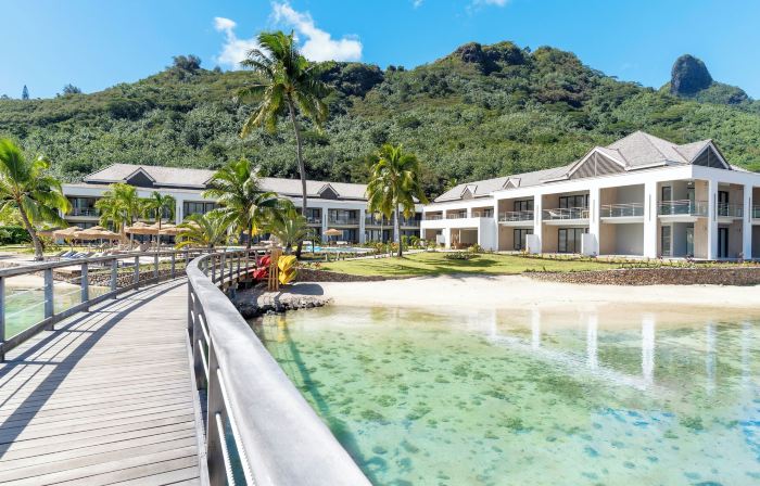Cook's Bay Hotel & Suites