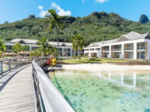 クックス・ベイ・ホテル・アンド・スイーツ モーレア島のホテル