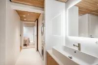 Scandinavian Design Townhouse with Private Sauna - 레지던스
