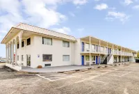Motel 6 Waco, TX - Lacy Lakeview Отели в г. Уэйко