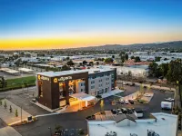 La Quinta Inn & Suites by Wyndham La Habra