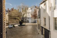 Des Sept - Quartier Historique, 100 de la Loire - Encore Mieux Hotels in Saint-Jean-le-Blanc