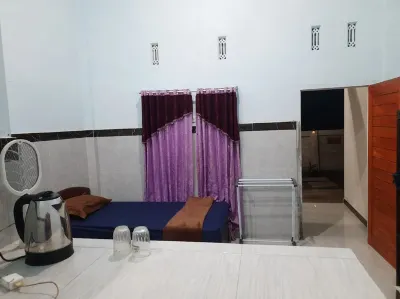 Ayunda Stay & Hostel Hotels in Pekutatan